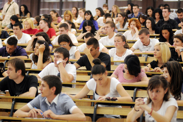 Kraj septembra zadnji rok za 1.225 "starih" studenata