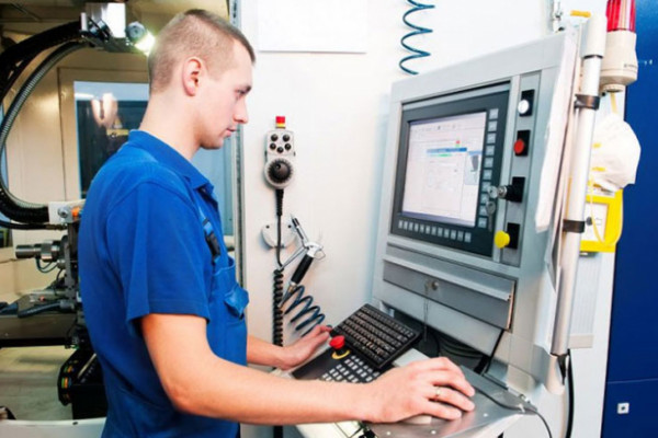 Jagma za diplomom CNC tehničara