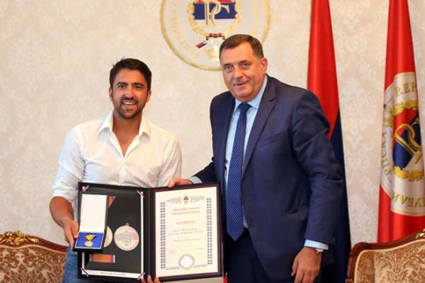 Dodik odlikovao Јanka Tipsarevića Medaljom zasluga za narod