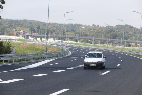 Novi kredit za autoputeve u Srpskoj
