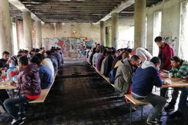 Pita li se iko gdje će prezimiti migranti?