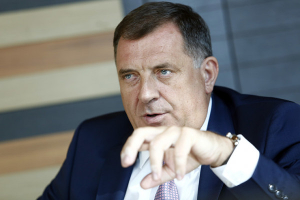 Dodik prijetio biračima: "Ko glasa za opoziciju, izbacićemo ga sa posla"