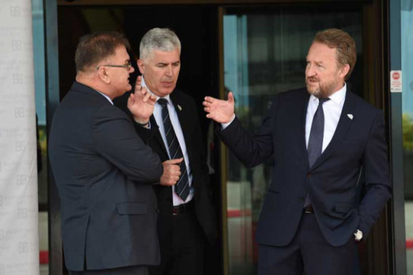 Predsjedništvo BiH ne otkriva koga angažuje na osnovu ugovora o djelu