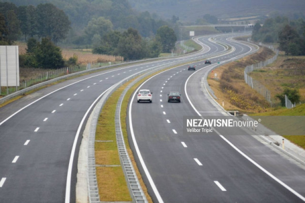 Provozali smo se novim autoputem "9. januar"