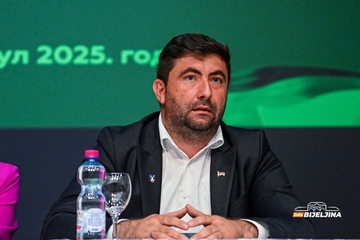 Petrović: Ako SDS pristane na vladu nacionalnog jedinstva, neka zaključa vrata stranke