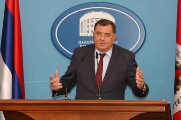 Dodik: SNSD sa koalicionim partnerima radi na formiranju skupštinske većine
