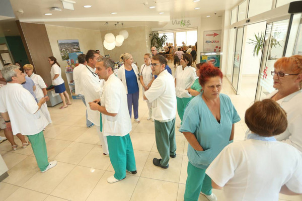 Evo ko je zamijenio medicinske tehničare koji su otišli u Njemačku