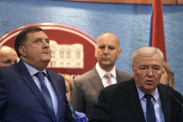 Dodikov završni udar na DNS