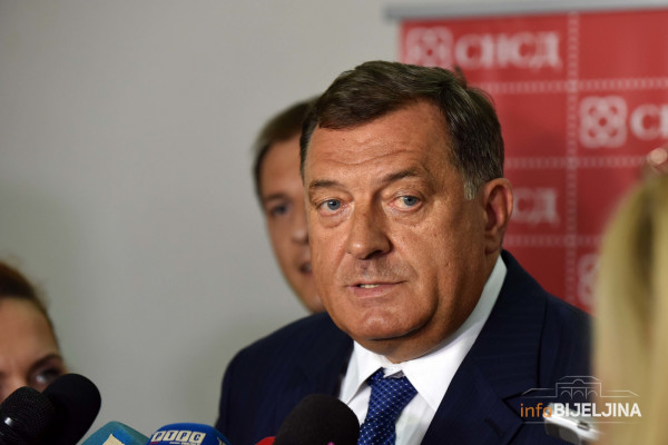 Dodik: Bošnjaci su svaki treći glas dali Komšiću i uveli ga u Predsjedništvo BiH