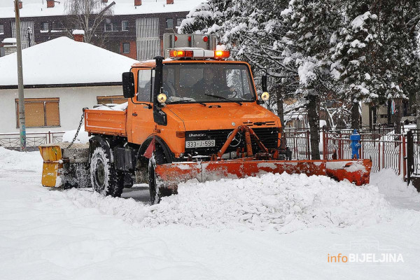 Bijeljina: Za čišćenje snijega sa ulica 200.000 KM