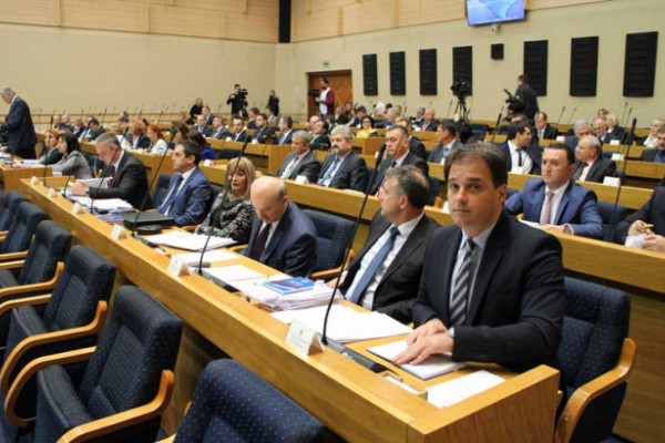 SDS, PDP i SP biraju nove šefove u Narodnoj skupštini