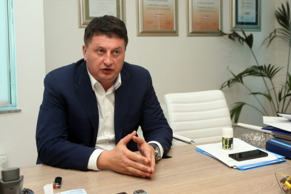 Smijenjen direktor Nove banke Milan Radović