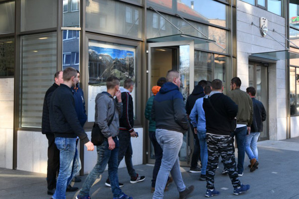 U Sloveniju otišlo više od 28.000 državljana BiH, odlaze varioci, vozači, zidari…