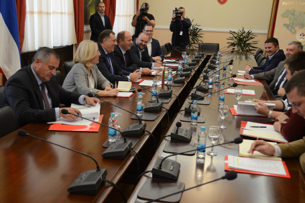 Počela sjednica izvršnog komiteta SNSD-a