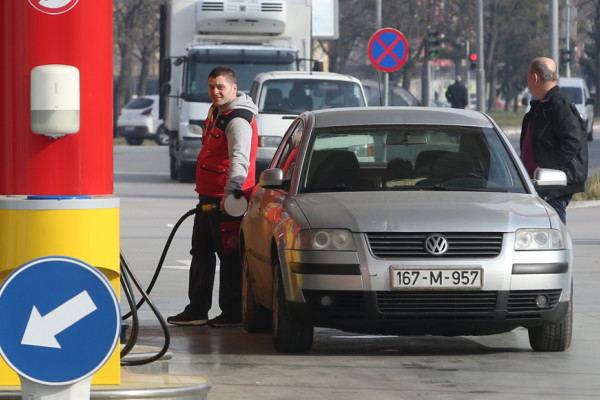 Naftni distributeri RS iznijeli tri razloga zašto ne spuštaju cijene goriva