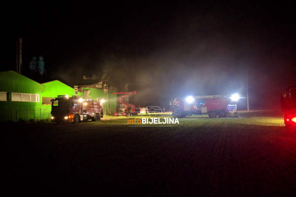 Gori pilana u Dazdarevu, vatrogasci na terenu