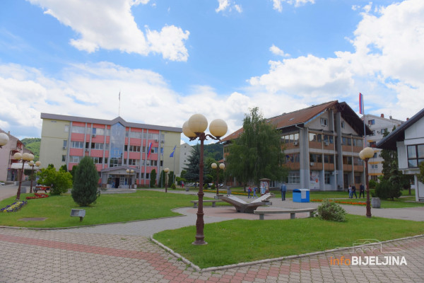 Ugljevik: Upola manje cijene grijanja u odnosu na okolne opštine