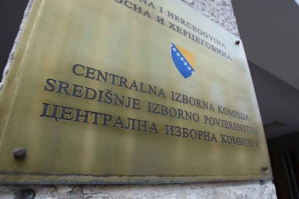 Narednih dana odluka o prijevremenim izborima u desetak gradova i opština