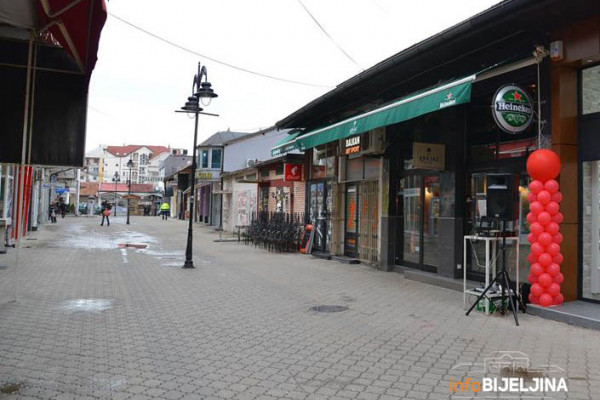 Gdje je završio novac predviđen za ulicu kišobrana u Bijeljini?