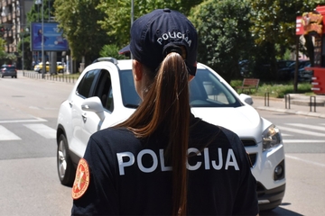 Crnogorska policija u problemu: Nema dovoljno obezbjeđenja i službenih vozila za sve iz Vlade