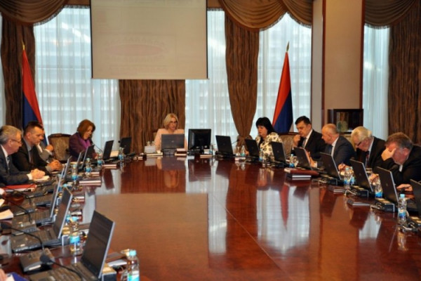Posle 13 sati zasjedanja, Republika Srpska dobila vladu