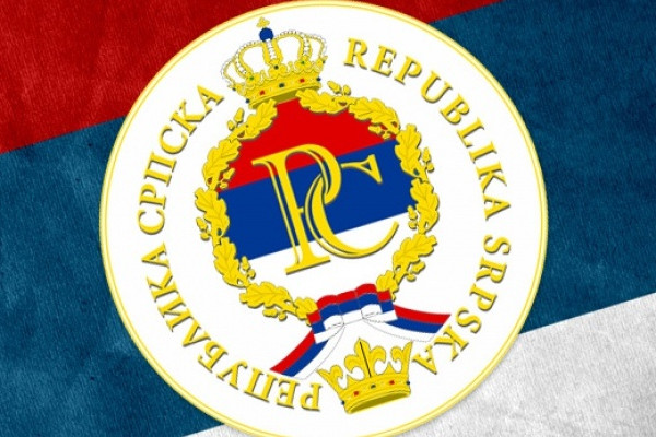 Pripreme za Dan Republike - postrojavanje policije