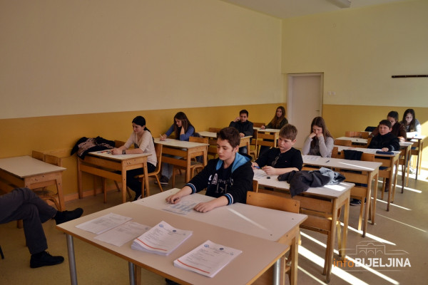 Danas početak drugog polugodišta
