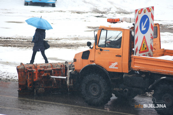 Bijeljina: Putevi očišćeni od snijega