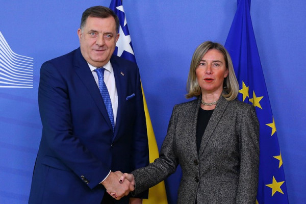 Dodik u Briselu: BiH očekuje status kandidata do 1. novembra