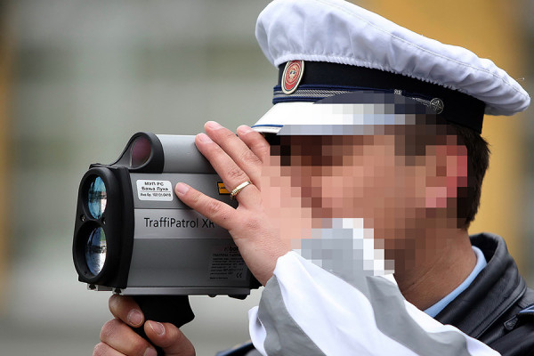 Saobraćajni policajci uzeli na desetine hiljada maraka