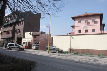 Robijaši bušilicom u KPZ Tuzla probili zid da bi im diler doturio drogu