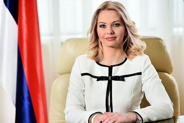 Srpska i Srbija sačuvaće ćirilicu