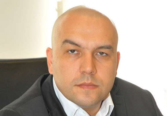 Odbornik Ognjen Đuka napustio DNS