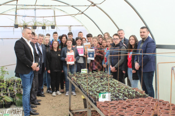 Ostvarena inkluzija u cvjećarskoj sekciji Poljoprivredne škole