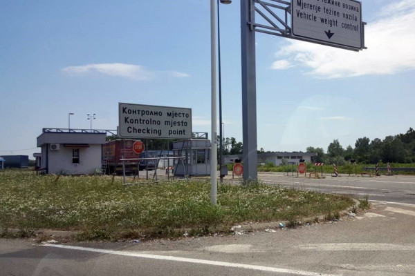 Rača: Prelaz i terminal neuredni i zapušteni