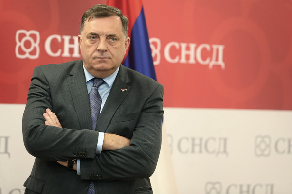 Dodik: Provjeriti ilegalno naoružavanje Bošnjaka