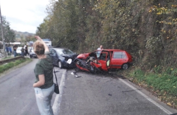 Nezgoda kod Zvornika, dvoje povrijeđenih (FOTO)