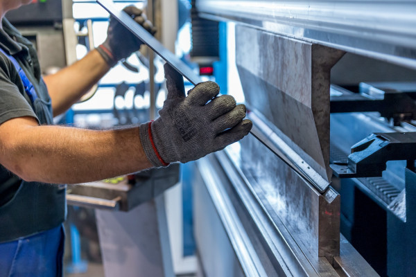 Industrija u RS proizvela debeli minus
