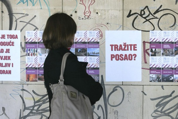 Smanjenje nezaposlenosti u BiH je uzrokovano odlaskom građana