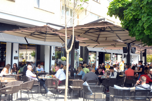 Čak i cijena kafe porasla - Rijetko se gdje može popiti kafa za marku