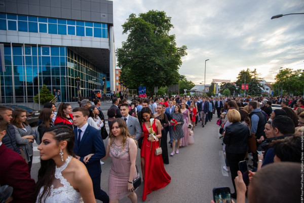 Tehnička škola slavi matursko veče /FOTO/