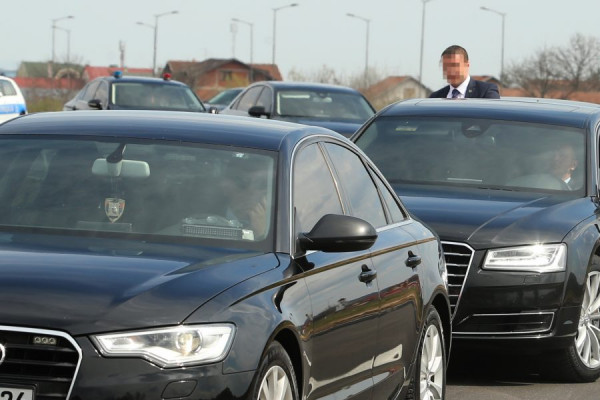 Parlament Srpske mijenja vozila - Izdvojeno pola miliona maraka za 7 novih automobila