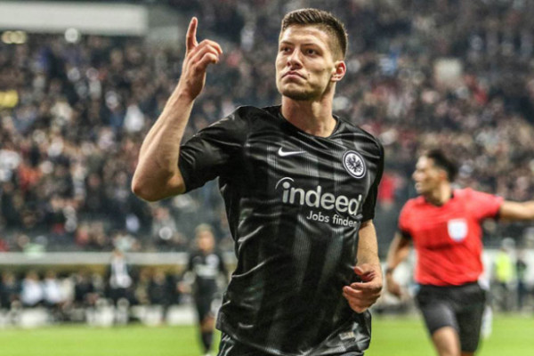 Jović uskoro potpisuje za Real