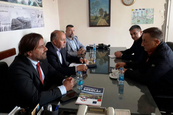 Na sajmu u Bijeljini romanijski kajmak, kozji sir, drvene eko-kuće