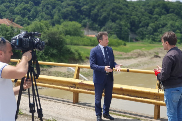 Perić obišao radove na uređenju korita Janje