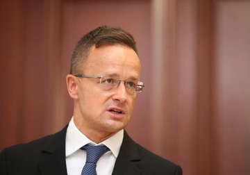 Sijarto poručio da Ukrajina ne može u EU jer će DONIJETI RAT