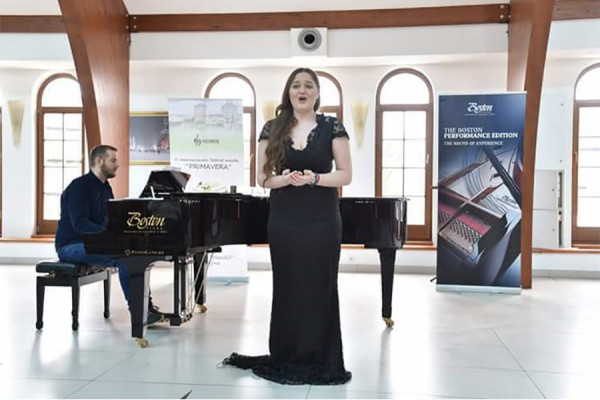 Andrijana (18) iz Bijeljine niže uspjehe u pjevanju