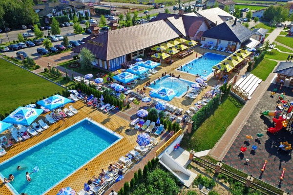 Bazeni „Semberskog salaša“ nude osvježenje