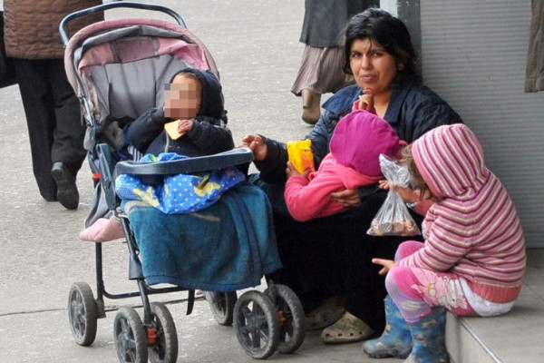 Kampanja za sprečavanje prosjačenja u Bijeljini: Mnogi djecu koriste za zaradu