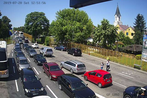 Na ulazu u BiH gužva, čeka se više od dva sata